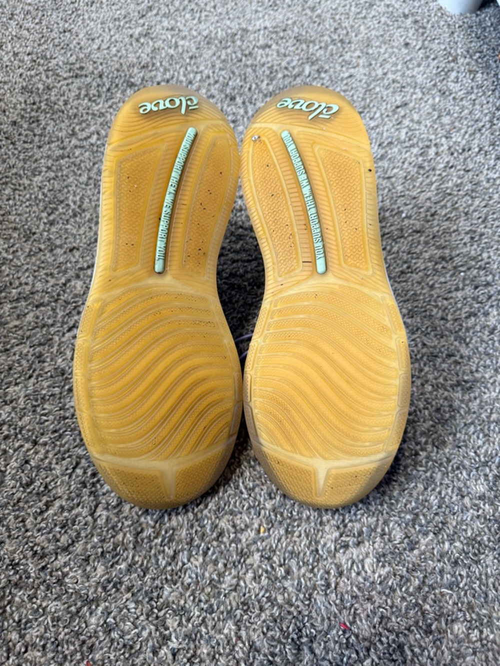 Clove Women’s Lightweight Lavender Athletic Sneakers - Picture 6 of 7